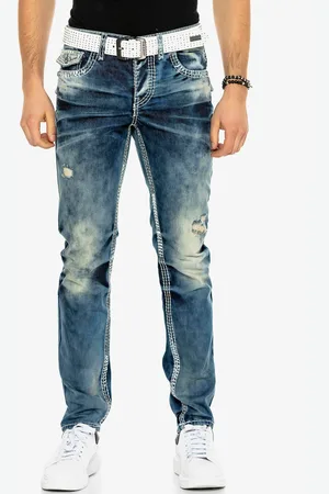 Cipo & Baxx Straight-Jeans, mit Destroyed Effekt und vielen Details