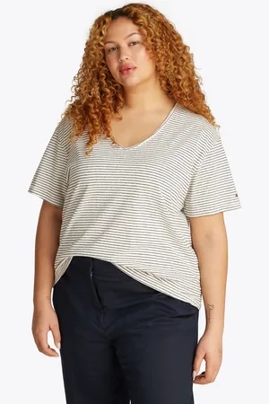 Tommy Hilfiger V-Shirt »CRV MODERN CO LINEN V-NK SS«, in Großen Größen