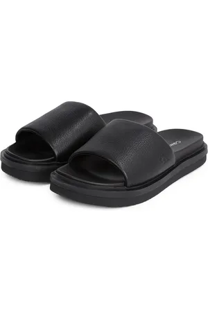 Calvin Klein Pantolette »FLAT MOLDED SLIDE SANDAL LTH«, Poolslides, Sommerschuh, Strandschuh, Schlappen mit CK Prägung