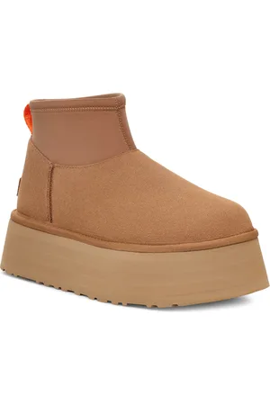 UGG Plateaustiefelette »CLASSIC MINI DIPPER«, Schlupfboots, Winterstiefel, Snowboots mit Plateausohle
