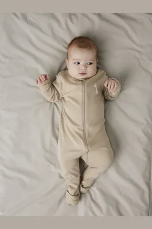 NAME IT Schlafoverall »NBNNIGHTSUIT 2P ZIP FF JET GIRAFFE NOOS«, (Packung, 2 tlg.)