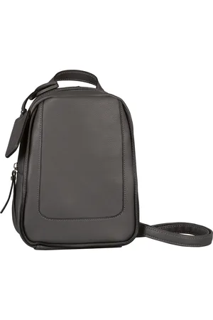 TOM TAILOR Cityrucksack »Adela«, aus Lederimtat in modernen Linienführung und abgesetzter Kantenfarbe