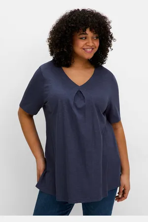 Sheego T-Shirt »Shirt in A-Linie, mit V-Ausschnitt und Kellerfalte«