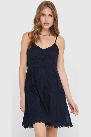 ONLY Trägerkleid »ONLHELENA LACE S/L SHORT DRESS WVN«, mit Spitzen-Detail