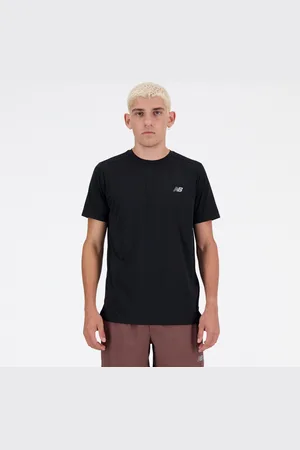 New Balance Laufshirt »Sport Essentials T-Shirt«, mit Streifendesign