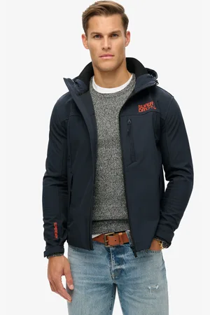 Superdry Outdoorjacke »HOODED SOFT SHELL TREKKER JKT«, mit Kapuze