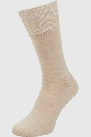 Falke Socken aus Schurwollmischung Modell 