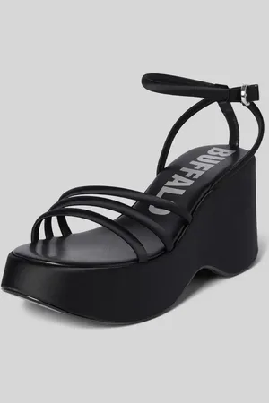 Buffalo Sandalette mit Plateausohle Modell 
