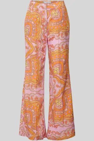 MANGO Flared Stoffhose mit fixierten Bügelfalten Modell 