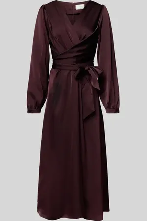 Neo Noir Midikleid mit Nahtreißverschluss Modell 