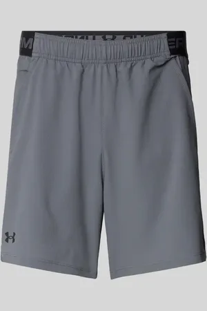 Under Armour Regular Fit Shorts mit Label-Print in , Größe S
