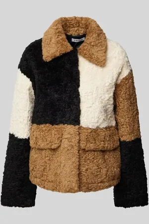 EDITED the label Teddyfelljacke mit Pattentaschen Modell 