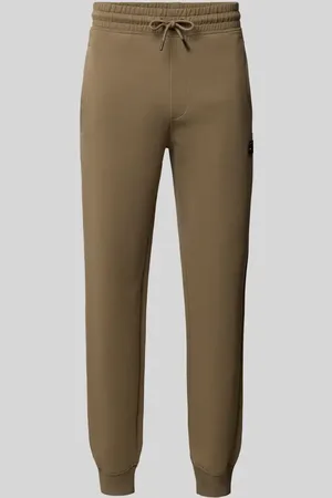 HUGO BOSS Relaxed Fit Sweatpants mit Label-Badge in , Größe L