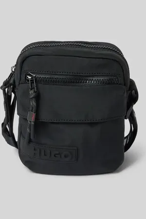 HUGO BOSS Umhängetasche mit Label-Badge Modell 