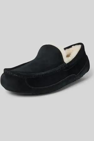 UGG Mokassins mit Ziernähten Modell 