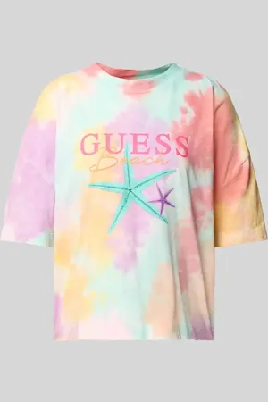 Guess Boxy Fit T-Shirt mit überschnittenen Schultern Modell 