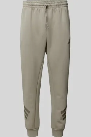 adidas Relaxed Fit Sweatpants mit Logo-Print in , Größe L