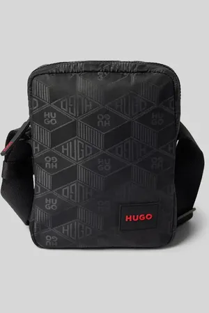 HUGO BOSS Umhängetasche mit Label-Badge Modell 