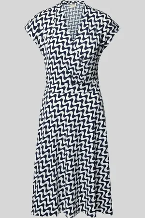Freequent Knielanges Kleid mit V-Ausschnitt Modell 