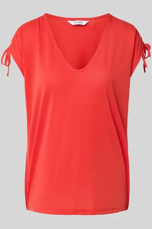 B YOUNG T-Shirt mit geripptem V-Ausschnitt Modell 