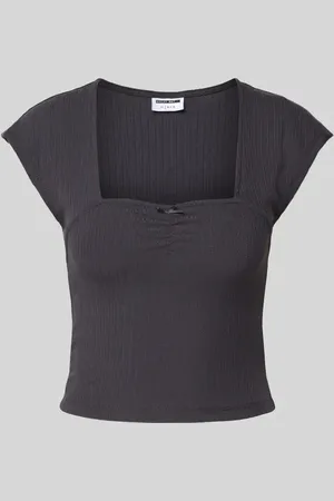 Noisy May T-Shirt mit Square-Neck-Ausschnitt Modell 