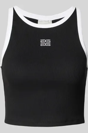 Gestuz Crop Top mit Label-Stitching Modell 