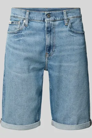 Calvin Klein Slim Fit Jeansshorts mit Label-Detail in , Größe 30