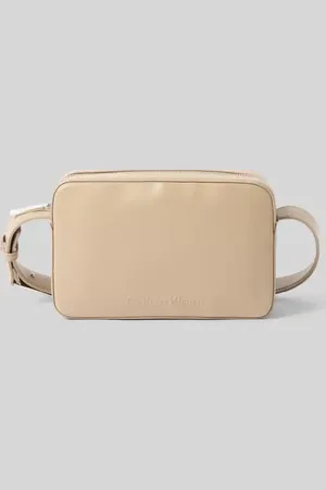 Calvin Klein Umhängetasche mit Logo-Detail und verstellbarem Schultergurt in , Größe 1
