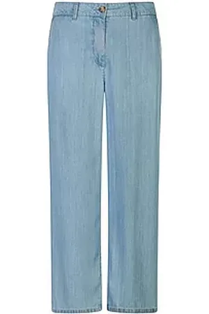 Emilia Lay Hose