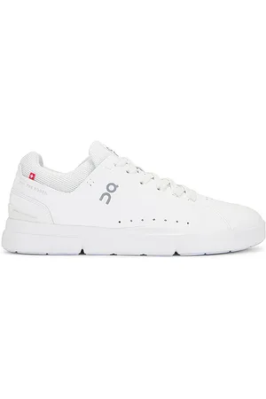 On Running SNEAKERS THE ROGER in . Size 7.5.