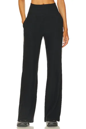 Beyond Yoga KURZE HOSE, WEIT GESCHNITTEN EASY in . Size M, S, XL, XS.