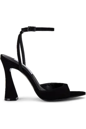 Steve Madden SANDALE BEKI in . Size 6.5, 8.5, 9.5.