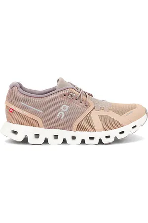 On Running SNEAKERS CLOUD 5 in . Size 5.5.