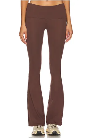 WellBeing + BeingWell HOSE FLOWWELL LIGHT HAWLEY FOLDOVER in . Size XL.