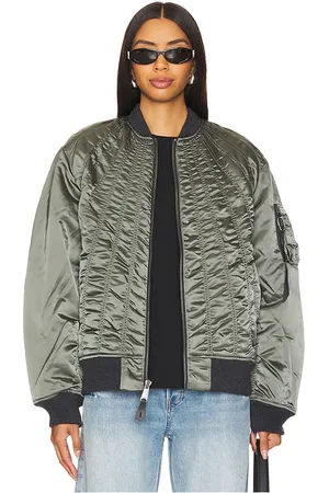 Alpha Industries BOMBERJACKE MIT RAFFUNGEN MA-1 in . Size M, XL.