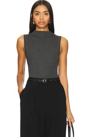 ENZA COSTA TOP MIT SCHMALEM STEHKRAGEN in . Size M, S, XL.