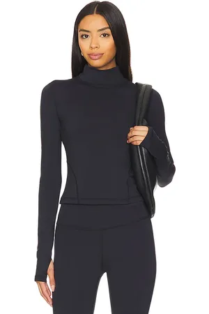WellBeing + BeingWell OBERTEIL WARMWELL TURTLENECK in . Size M, S, XL, XS, XXS.