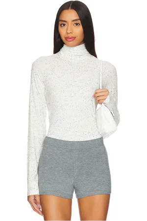 Varley ROLLKRAGENSHIRT ROYA in . Size M, S, XS.
