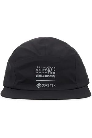 Maison Margiela HUT in .