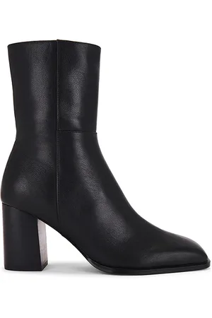 Raye BOOT MARGO in . Size 5, 5.5, 6, 8, 9.