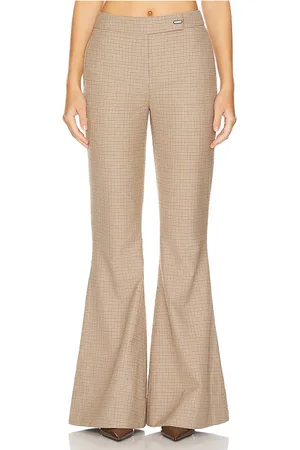 CLEA HOSE MIT AUSGESTELLTEM BEINSAUM ALESSANDRA in . Size M, S, XS.
