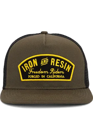 Iron & Resin HUT in .