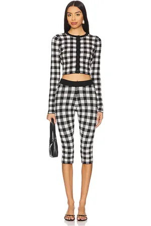 MORE TO COME KURZOVERALL ASHTON in Black,White. Size M, S, XS.