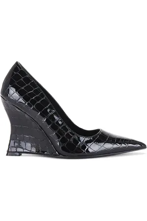 Retrofete Julianna Leather Pump in . Size 36.5, 37.5, 38, 38.5, 39, 40, 41.