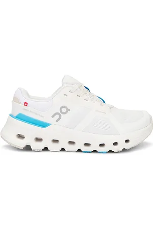 On Running SNEAKERS CLOUDRUNNER 2 in . Size 10.5, 7, 7.5, 8, 8.5, 9, 9.5.
