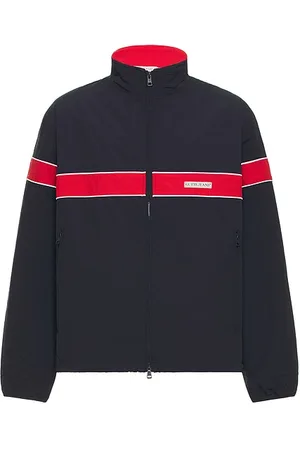 Guess JACKE in . Size M, S, XL/1X.