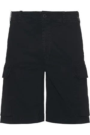 NILI LOTAN SHORTS MACLIN in . Size 30, 32, 34, 36, 38.
