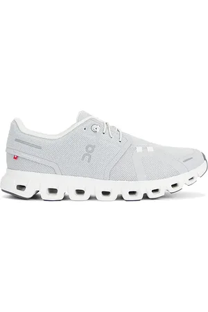 On Running SNEAKERS CLOUD 6 in . Size 10.5, 11, 11.5, 12, 12.5, 13, 7, 7.5, 8, 8.5, 9, 9.5.