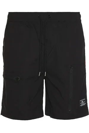 Alpha Industries SHORTS in . Size XL/1X.