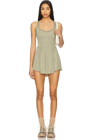 Free People KLEID FP MOVEMENT SMOCKIN HOT in . Size M, S, XL, XS.